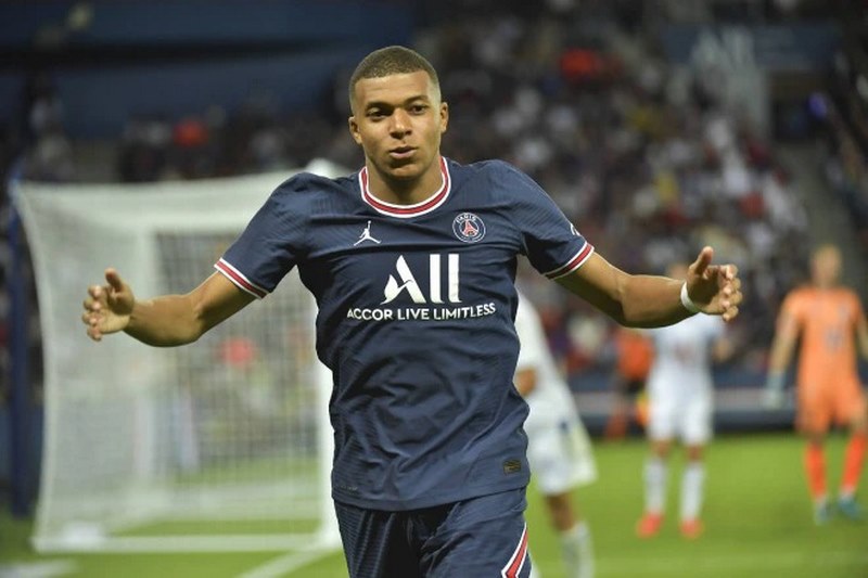 Ngôi sao trẻ Kylian Mbappe được biết đến với tốc độ siêu nhanh 38km/h