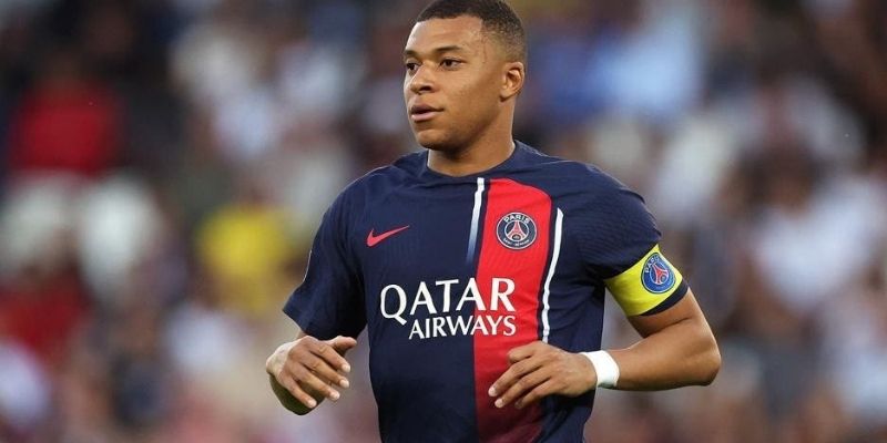  Kylian Mbappe với Lương cầu thủ cao nhất thế giới 2023 